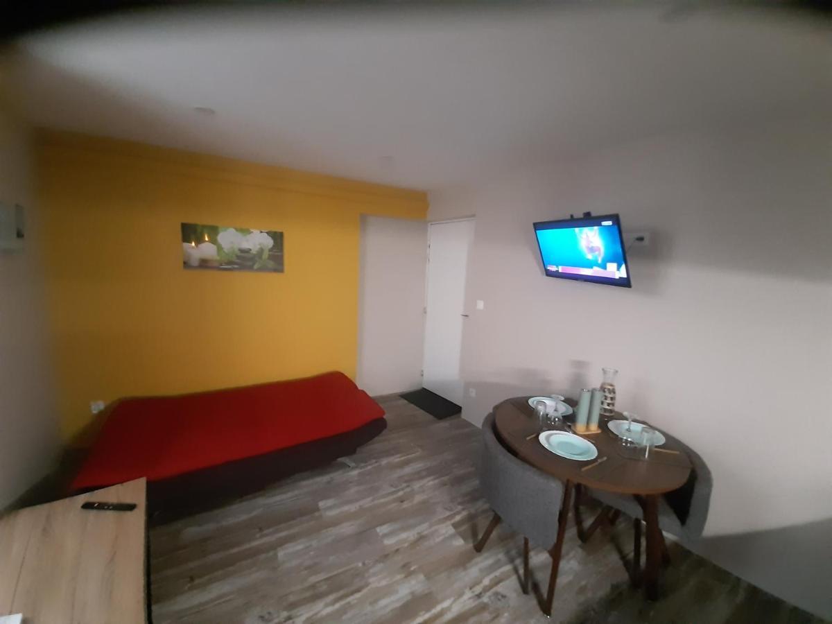 3 Apt T2 Cosy De 40 A 50 M2 Ideal Pour Un Deplacement Pro " Les Iris " ブール・サン・タンデオル エクステリア 写真